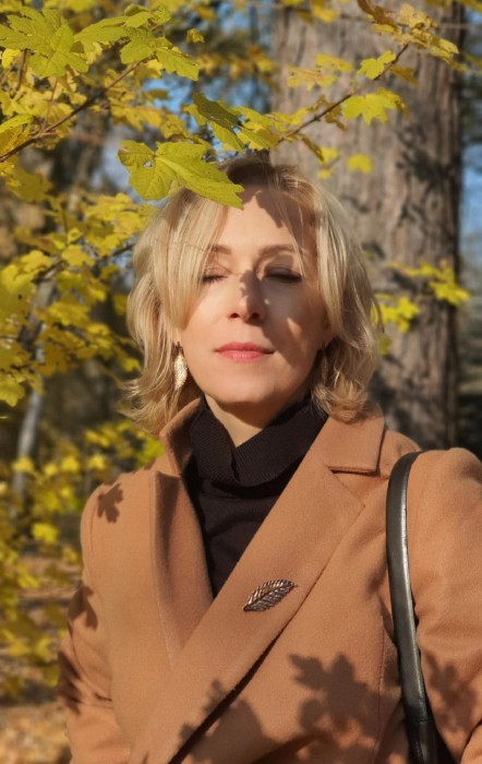 Broszka srebrna.