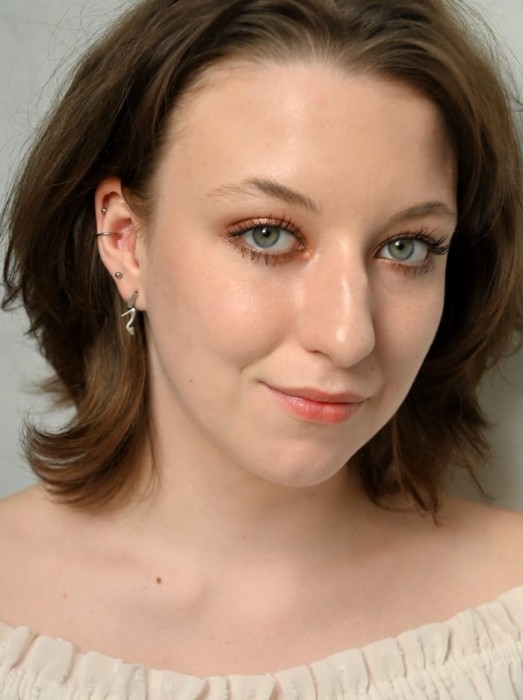 Srebrne kolczyki.