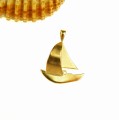 Zawieszka z żaglówką pozłocona.