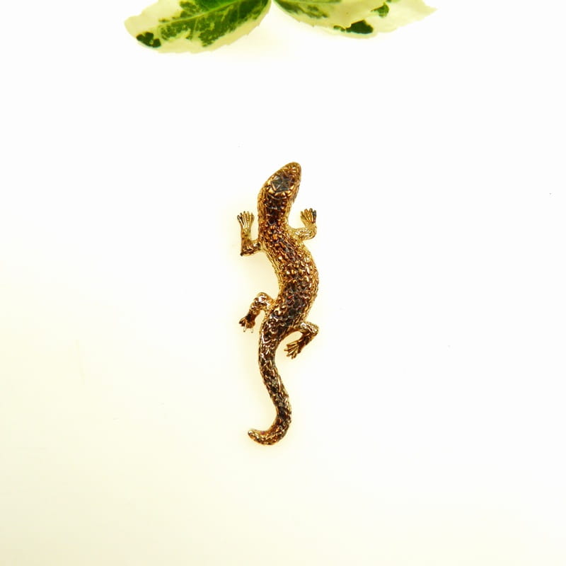 Salamandra brązowa wisiorek.