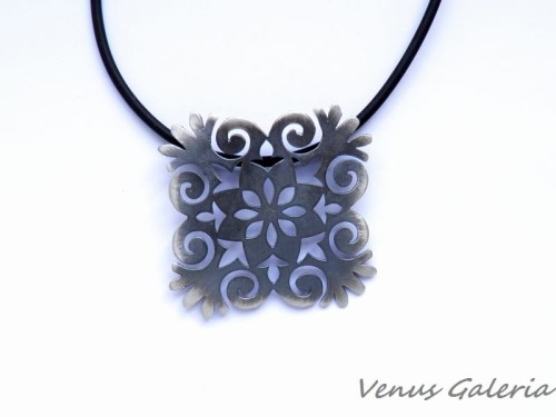 Wisiorek srebrny - Kurpie duże