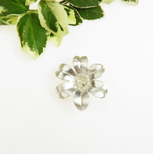 Zawieszka oryginalna duża z kwiatem.