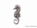 Broszka srebrna - Konik morski szary