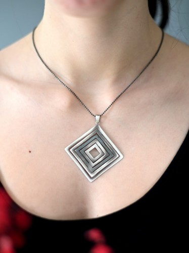 Zawieszka duża kwadrat.