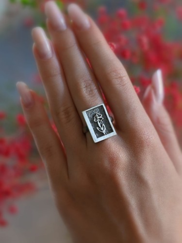 Pierścionek polny kwiatek.