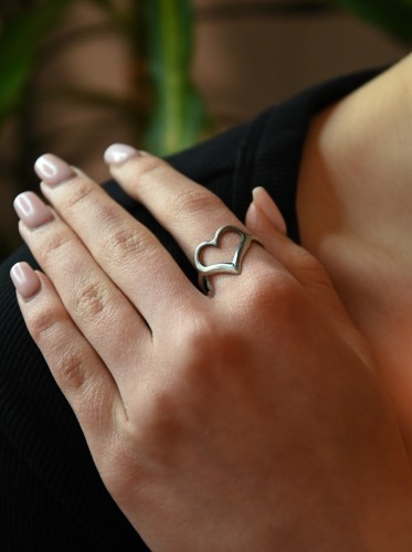 Pierścionek z serduszkiem.