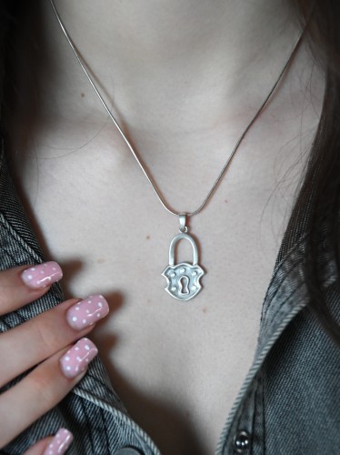 Zawieszka z kłódką