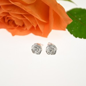 Kolczyki srebrne - Różyczki III białe