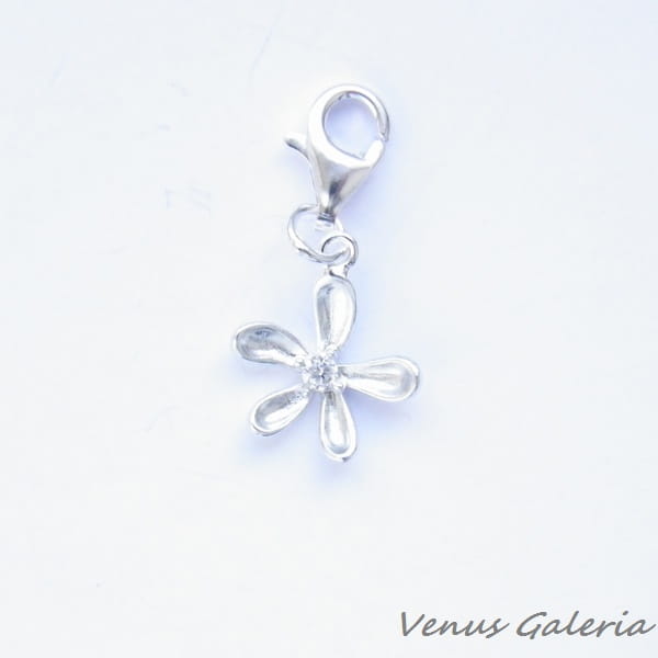 Charm- Subtell white