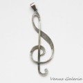 Zawieszka srebrna oksydowana- Klucz wiolinowy duży szary