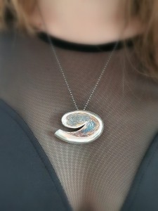 Zawieszka srebrna - Apostrof duży